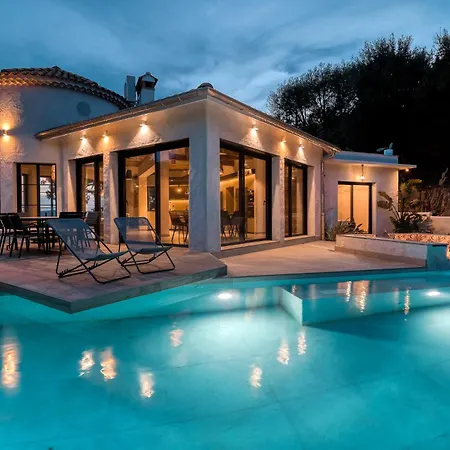 Climatisee Au Lavandou Avec Vue Avec Piscine Chauffee *